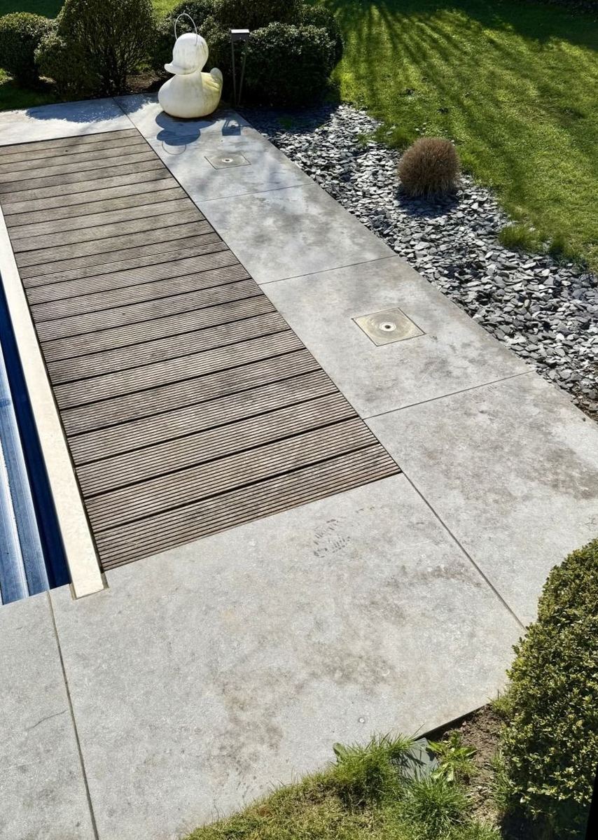 Timber pool deck before cleaning