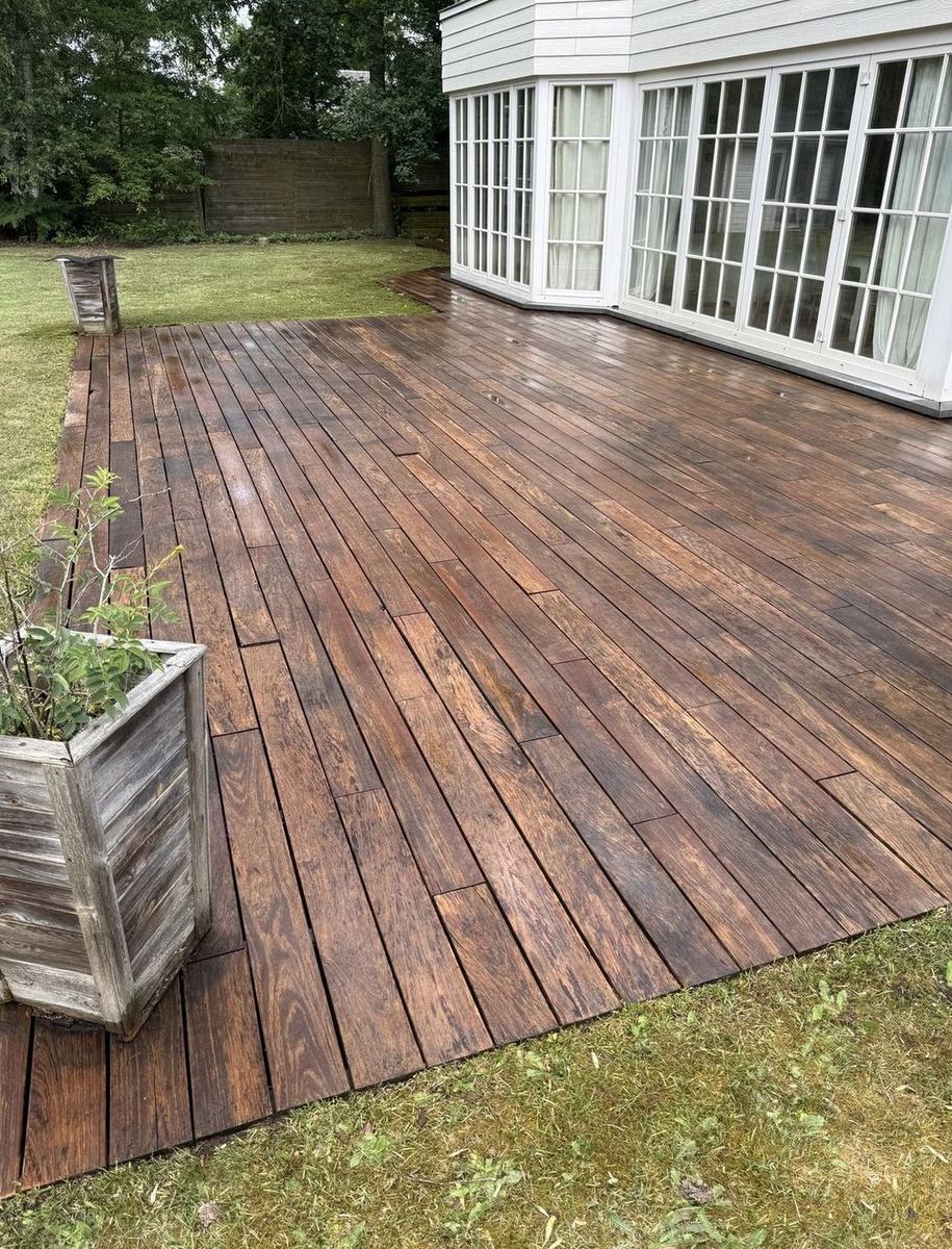 Timber deck after cleaning